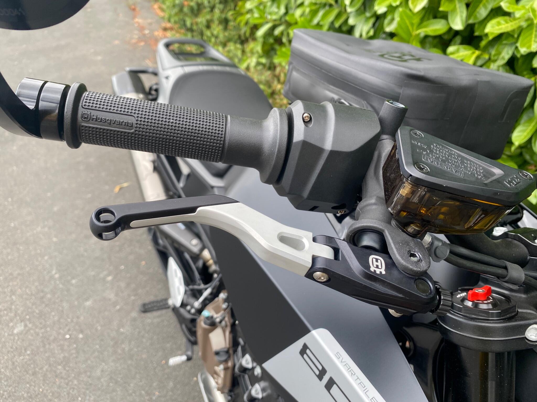 Husqvarna Svartpilen 801